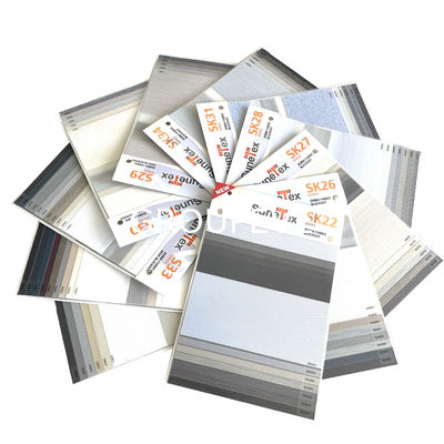 100%のポリエステル シマウマはカーテンの上のロールのための生地ロール50 M/Rollを盲目にする